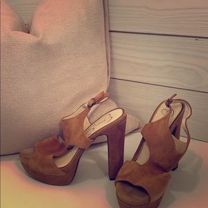 Jessica Simpson sandal